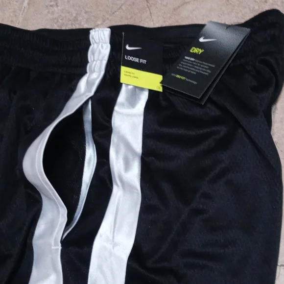 BRAND NEW NIKE MENS BASEBALL SHORT - Picture 4 of 16